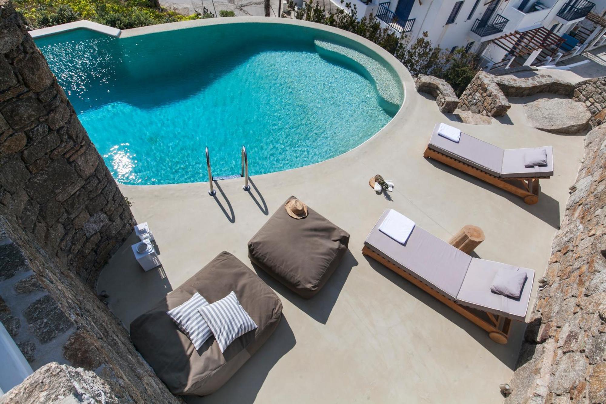 Breathtaking 6 Bed In Villa