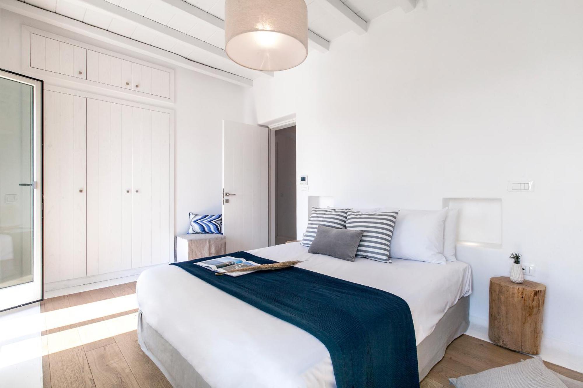 Breathtaking 6 Bed In Villa Platys Gialos (Mykonos)